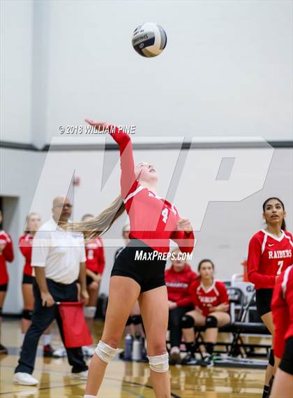 Thumbnail 3 in Red Hook vs Rondout Valley (Section 9 Class B Final) photogallery.