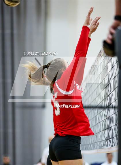 Thumbnail 1 in Red Hook vs Rondout Valley (Section 9 Class B Final) photogallery.