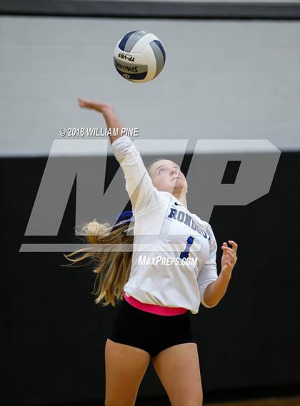 Thumbnail 1 in Red Hook vs Rondout Valley (Section 9 Class B Final) photogallery.