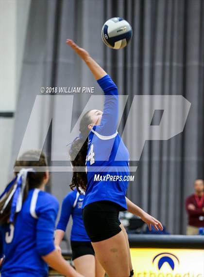Thumbnail 3 in Red Hook vs Rondout Valley (Section 9 Class B Final) photogallery.