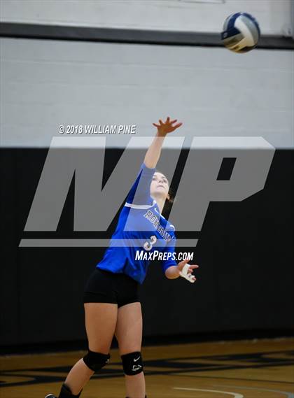 Thumbnail 2 in Red Hook vs Rondout Valley (Section 9 Class B Final) photogallery.