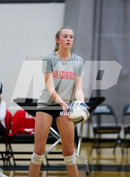 Thumbnail 2 in Red Hook vs Rondout Valley (Section 9 Class B Final) photogallery.