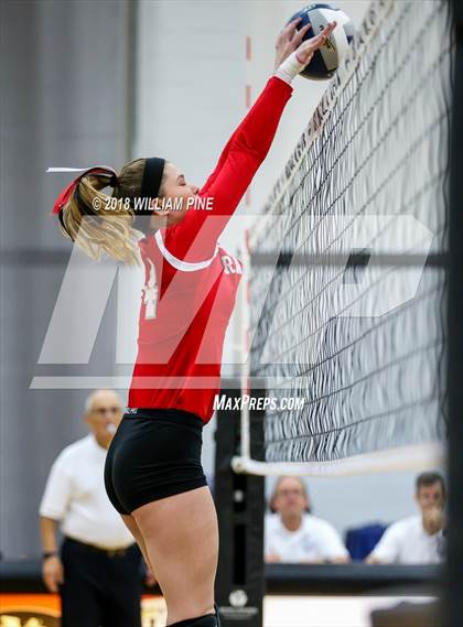 Thumbnail 1 in Red Hook vs Rondout Valley (Section 9 Class B Final) photogallery.