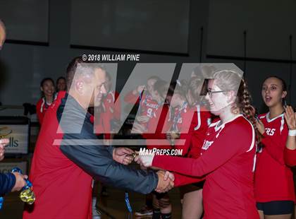 Thumbnail 3 in Red Hook vs Rondout Valley (Section 9 Class B Final) photogallery.