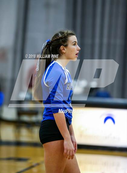 Thumbnail 3 in Red Hook vs Rondout Valley (Section 9 Class B Final) photogallery.