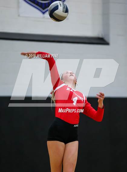 Thumbnail 2 in Red Hook vs Rondout Valley (Section 9 Class B Final) photogallery.