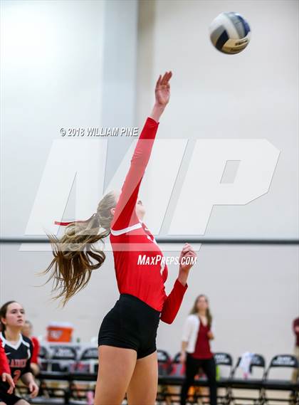 Thumbnail 1 in Red Hook vs Rondout Valley (Section 9 Class B Final) photogallery.