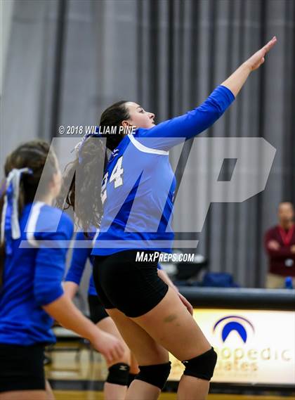 Thumbnail 1 in Red Hook vs Rondout Valley (Section 9 Class B Final) photogallery.