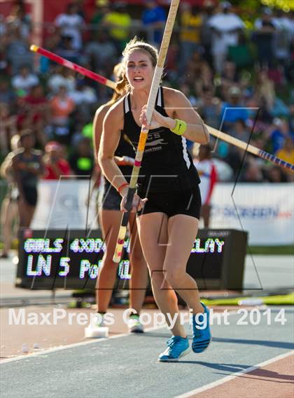 Thumbnail 1 in CIF State Track and Field (Girls Pole Vault) photogallery.