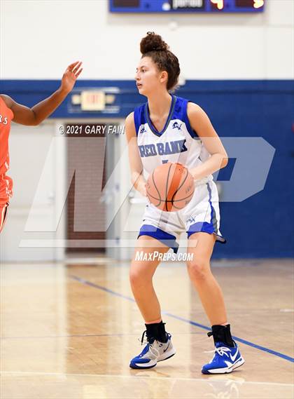 Thumbnail 3 in East Ridge vs Red Bank (Battle At The Creek) photogallery.