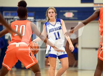 Thumbnail 1 in East Ridge vs Red Bank (Battle At The Creek) photogallery.