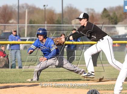 Thumbnail 2 in St. Michael-Albertville vs Chisago Lakes photogallery.