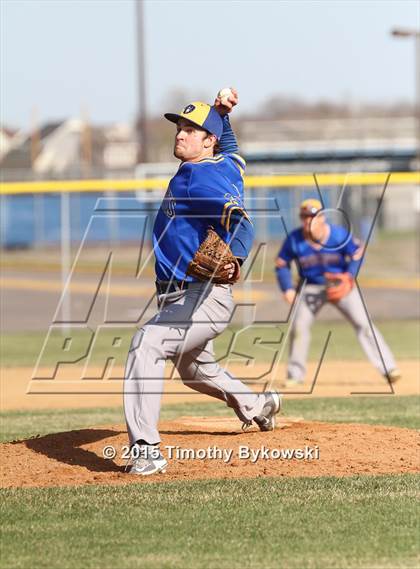 Thumbnail 2 in St. Michael-Albertville vs Chisago Lakes photogallery.