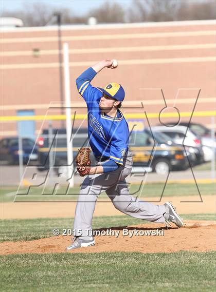 Thumbnail 2 in St. Michael-Albertville vs Chisago Lakes photogallery.