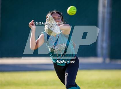 Thumbnail 2 in Orange Cove @ Hoover (D5 Quarterfinals) photogallery.