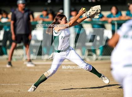Thumbnail 2 in Orange Cove @ Hoover (D5 Quarterfinals) photogallery.