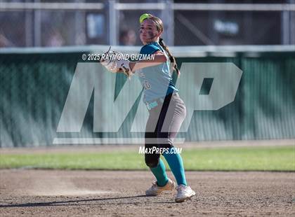 Thumbnail 3 in Orange Cove @ Hoover (D5 Quarterfinals) photogallery.