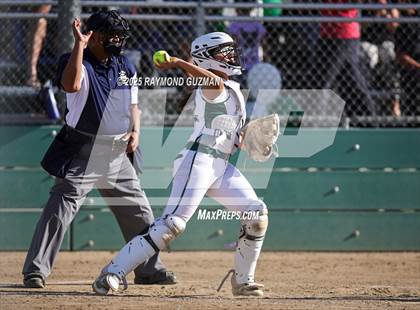 Thumbnail 2 in Orange Cove @ Hoover (D5 Quarterfinals) photogallery.