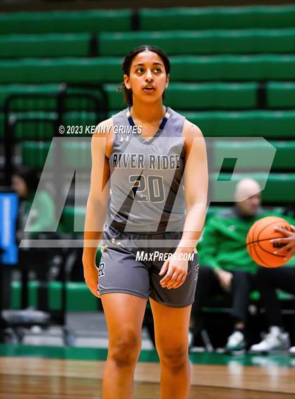 Thumbnail 1 in Buford vs River Ridge photogallery.