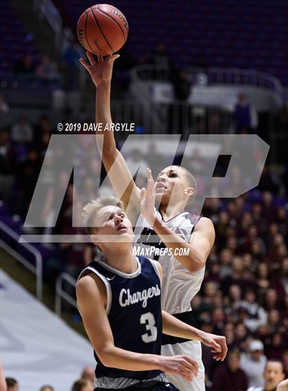 Thumbnail 3 in Corner Canyon vs. Jordan (UHSAA 5A Final) photogallery.