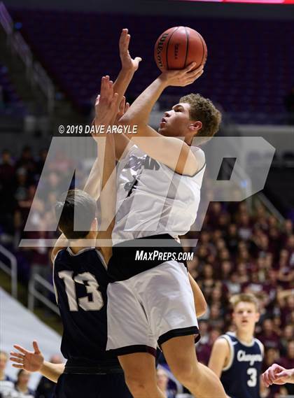 Thumbnail 2 in Corner Canyon vs. Jordan (UHSAA 5A Final) photogallery.