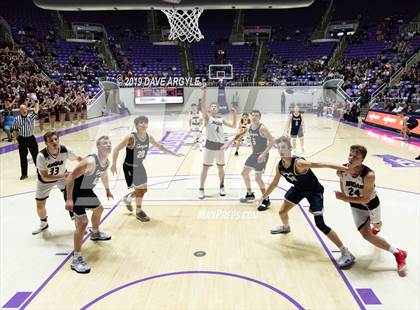 Thumbnail 3 in Corner Canyon vs. Jordan (UHSAA 5A Final) photogallery.