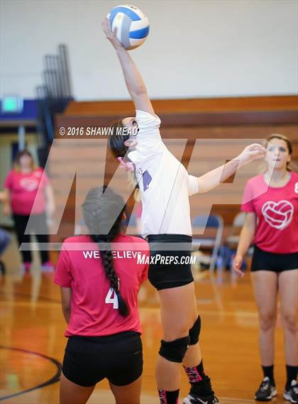 Thumbnail 1 in Lawrence vs. Kalamazoo HomeSchool photogallery.