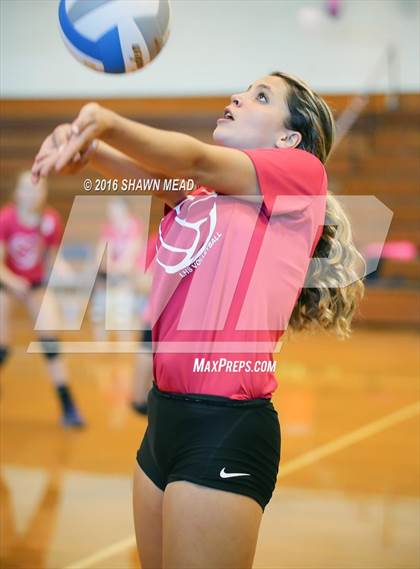 Thumbnail 1 in Lawrence vs. Kalamazoo HomeSchool photogallery.