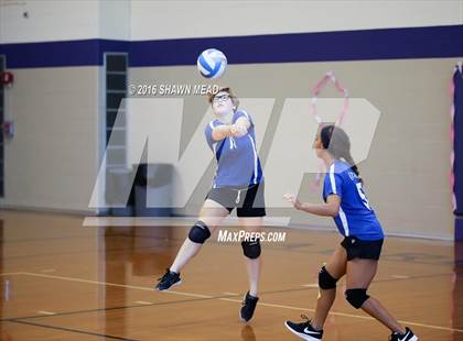 Thumbnail 2 in Lawrence vs. Kalamazoo HomeSchool photogallery.
