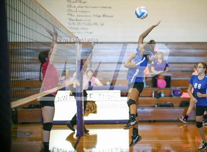 Thumbnail 2 in Lawrence vs. Kalamazoo HomeSchool photogallery.