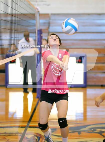 Thumbnail 2 in Lawrence vs. Kalamazoo HomeSchool photogallery.