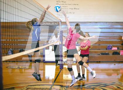Thumbnail 1 in Lawrence vs. Kalamazoo HomeSchool photogallery.