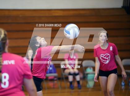 Thumbnail 3 in Lawrence vs. Kalamazoo HomeSchool photogallery.