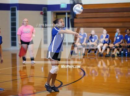 Thumbnail 3 in Lawrence vs. Kalamazoo HomeSchool photogallery.