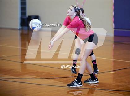 Thumbnail 3 in Lawrence vs. Kalamazoo HomeSchool photogallery.