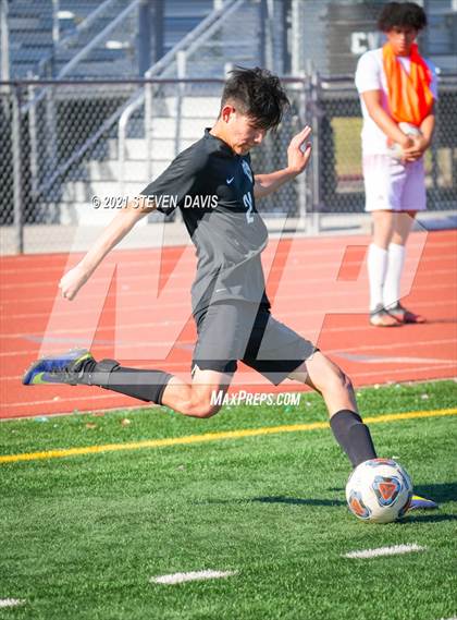 Thumbnail 3 in Basha vs. Red Mountain Coyote (Classic Soccer Tournament) photogallery.