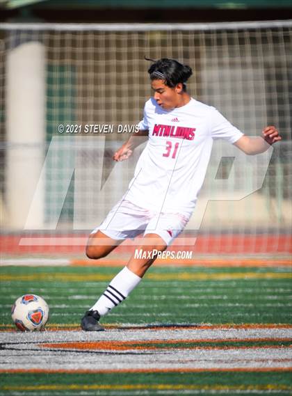 Thumbnail 2 in Basha vs. Red Mountain Coyote (Classic Soccer Tournament) photogallery.