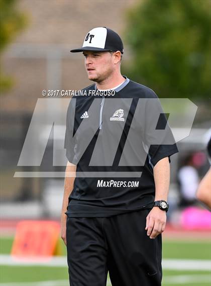 Thumbnail 2 in Cliffside Park vs. Bergen Tech photogallery.