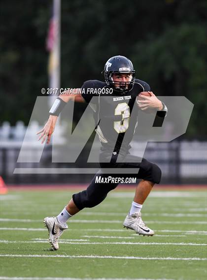 Thumbnail 2 in Cliffside Park vs. Bergen Tech photogallery.
