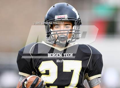 Thumbnail 2 in Cliffside Park vs. Bergen Tech photogallery.