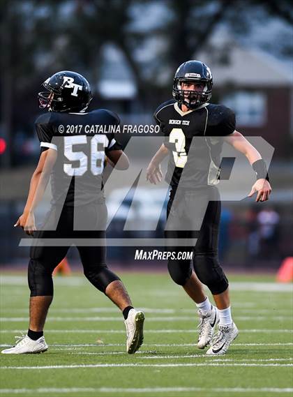 Thumbnail 2 in Cliffside Park vs. Bergen Tech photogallery.