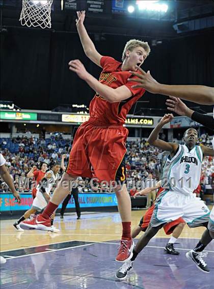 Thumbnail 3 in Jesuit vs Sheldon (CIF SJS D1 Final) photogallery.
