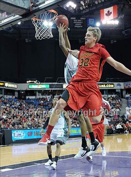 Thumbnail 1 in Jesuit vs Sheldon (CIF SJS D1 Final) photogallery.