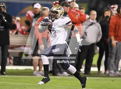 Thumbnail 3 in St. John Bosco vs Mater Dei (CIF-SS D1 Final) photogallery.