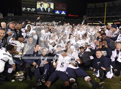 Thumbnail 2 in St. John Bosco vs Mater Dei (CIF-SS D1 Final) photogallery.