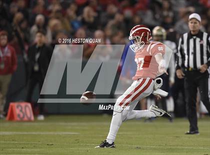 Thumbnail 3 in St. John Bosco vs Mater Dei (CIF-SS D1 Final) photogallery.