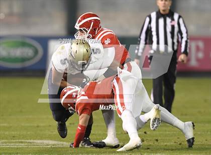 Thumbnail 2 in St. John Bosco vs Mater Dei (CIF-SS D1 Final) photogallery.