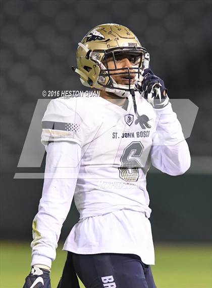 Thumbnail 3 in St. John Bosco vs Mater Dei (CIF-SS D1 Final) photogallery.