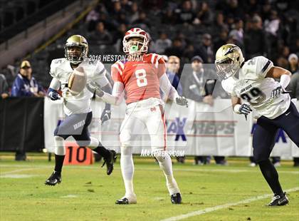 Thumbnail 3 in St. John Bosco vs Mater Dei (CIF-SS D1 Final) photogallery.