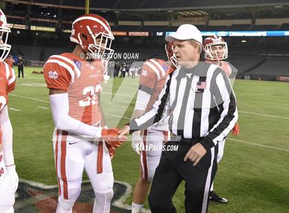 Thumbnail 2 in St. John Bosco vs Mater Dei (CIF-SS D1 Final) photogallery.